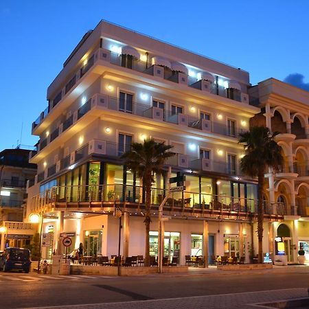 Hotel La Sirenetta Tortoreto Kültér fotó