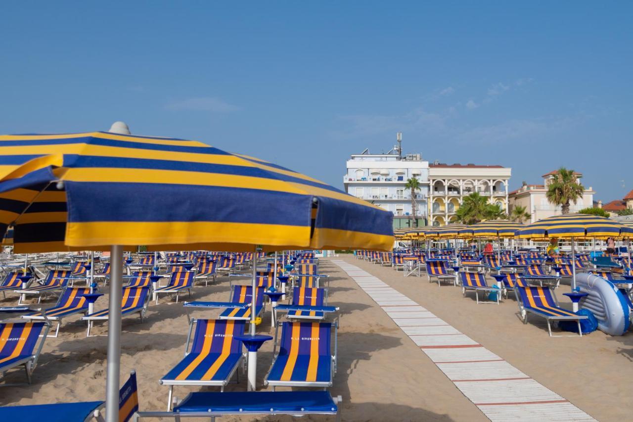 Hotel La Sirenetta Tortoreto Kültér fotó